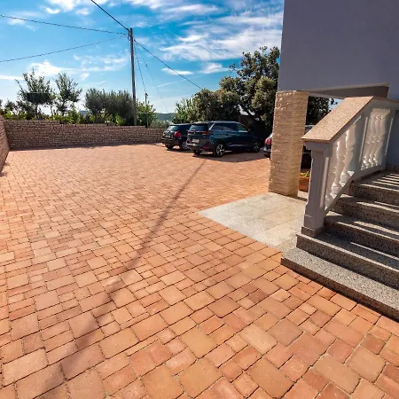 Апартаменты Anita 2 *