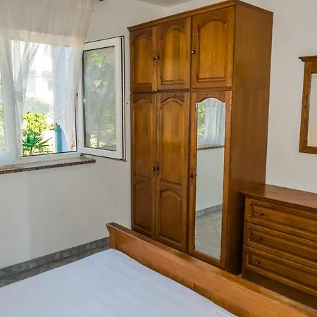 Anita 2 Апартаменты Раб