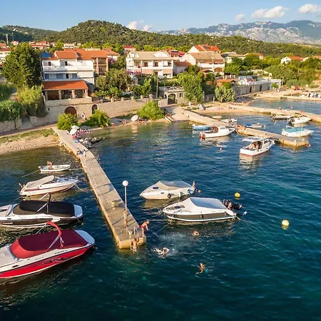 Anita 2 * Rab Town